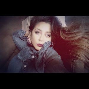 Meet your Posher, Erica